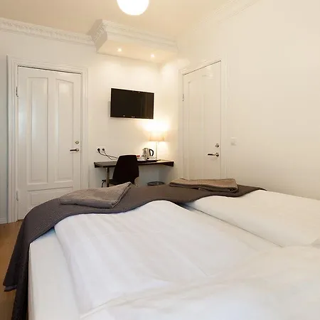 Guest house Galtafell 3*